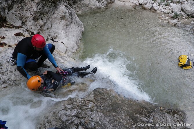 Advanced canyoning A+ package - Entering Fratarica’s waterfalls and pools