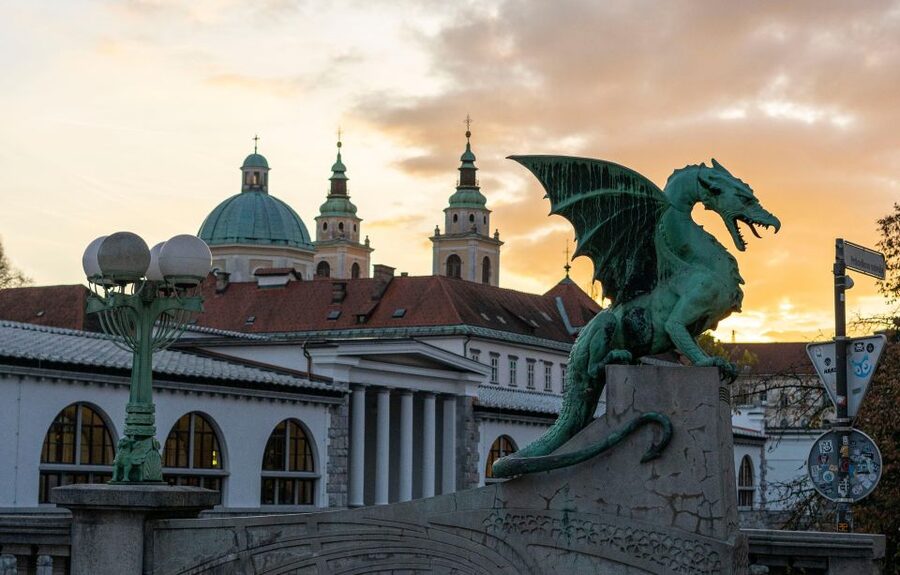 Best of Ljubljana: Private tour with Ljubljana born guide - Following the bridges to the Dragon Bridge