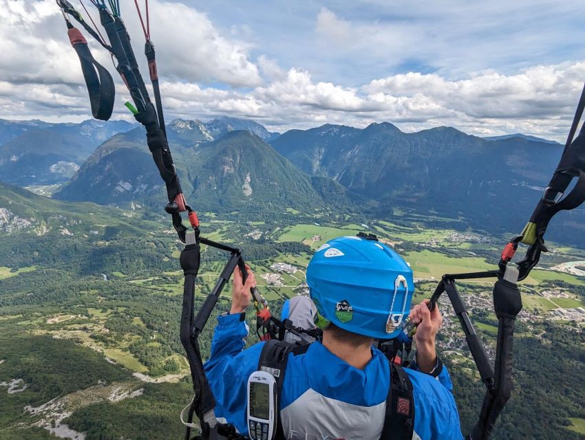 Bovec: Tandem paragliding in Julian Alps - Stol and the long ridge toward Italy