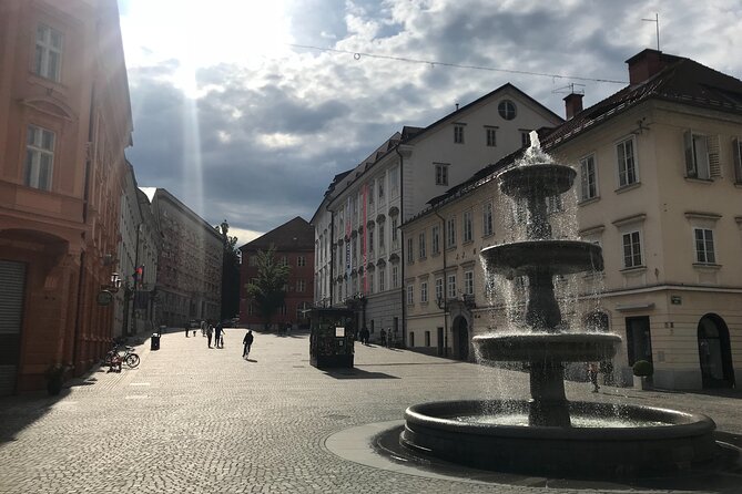 City Tour of Ljubljana - Old Square, the oldest square in town