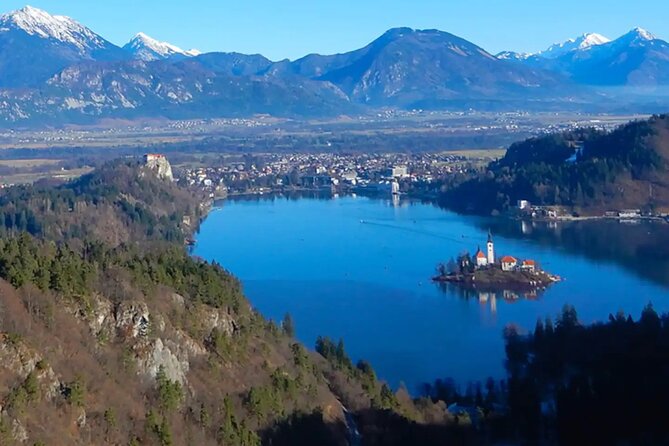 Enjoy the boat ride on Lake Bled and Castle - The pletna boat ride to Bled Island
