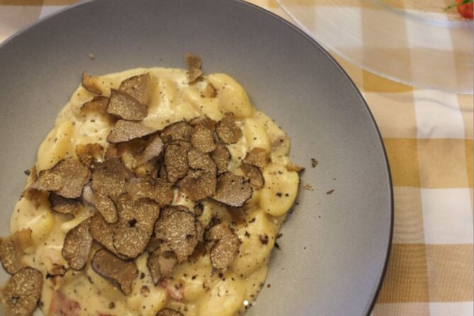 Food & Wine -> Gourmet tour in Piran - Starting at Tartini Square at 1 p.m.