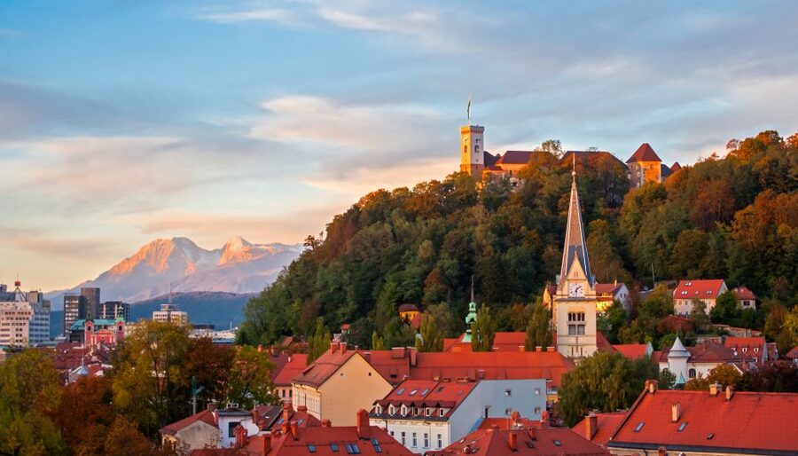 From Zagreb: Ljubljana, Postojna Cave & Predjama Castle Tour - Ljubljana: architecture, bridges, and a useful free hour
