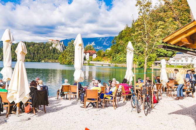 Lakes Bled & Bohinj and Vintgar Gorge Small-Group Day Trip from Ljubljana - A short stop in Škofja Loka