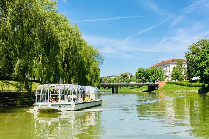 Ljubljana boat cruise and walking tour - Central Market brings in the local food
