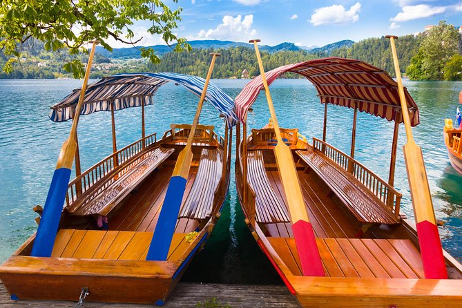 Ljubljana: Lake Bled Experience small group half-day tour - Bled Castle and the finest view over the water