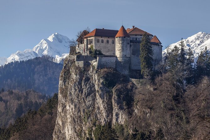 Ljubljana: Lake Bled Experience small group half-day tour - The lakeside pause: beautiful, but brief