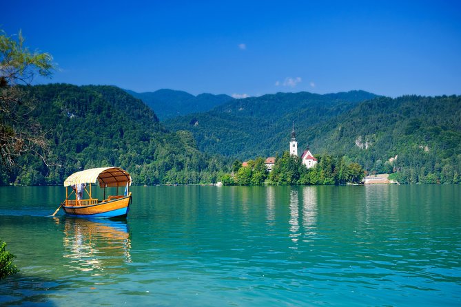 Ljubljana: Lake Bled Experience small group half-day tour - Weather, pace, and physical effort