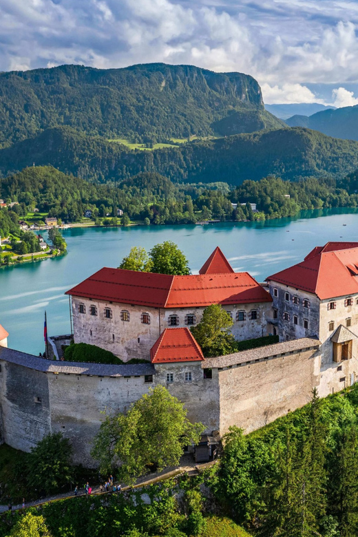 Ljubljana: Lake Bled, Postojna Cave, and Predjama Day Tour - Postojna Cave begins with a remarkable train ride