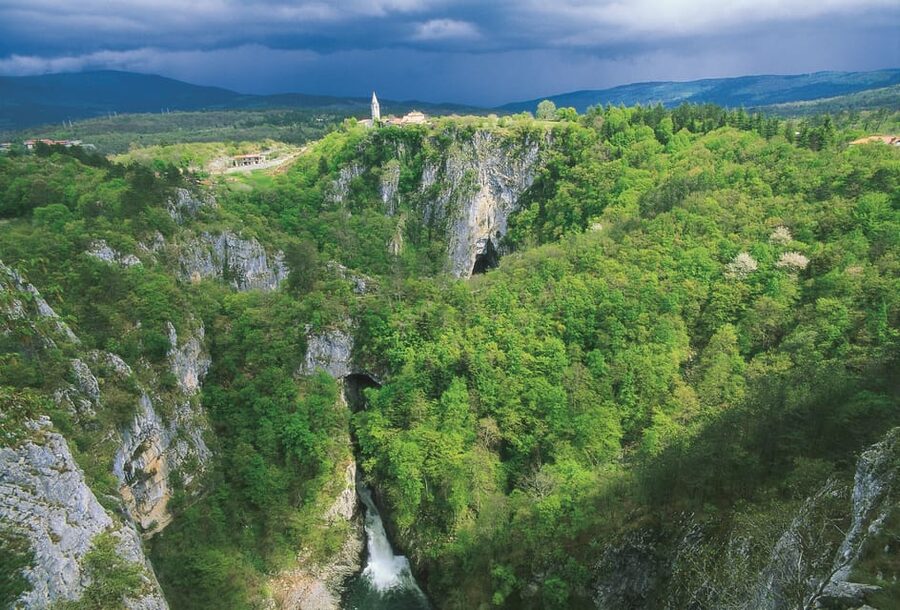 Ljubljana: UNESCO-Listed Škocjan Caves and Piran Day Trip - The road from the Karst to Piran