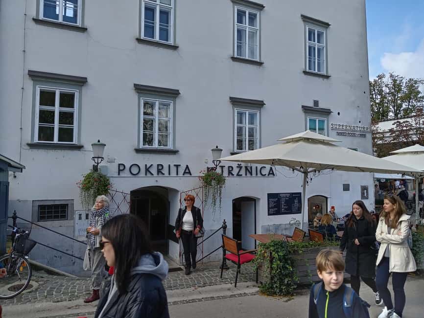 Ljubljana: Wonderful tour fun experience time history - Tromostovje, the tour’s longest stop