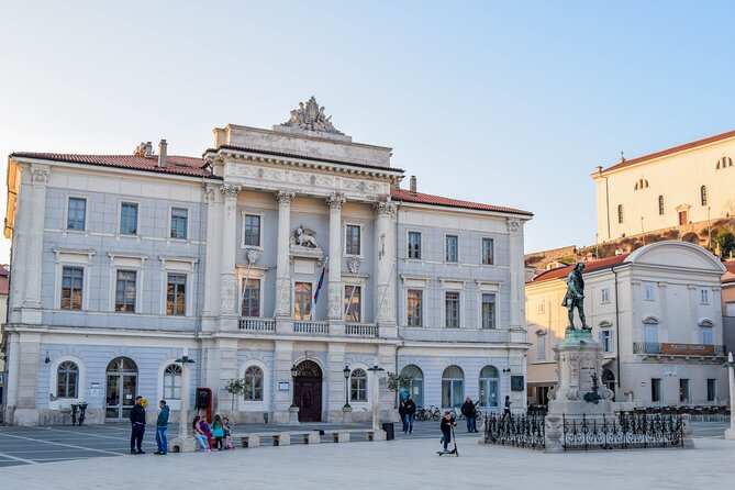 Piran Old Town Walking Tour - Casa Veneziana, the oldest house in Piran