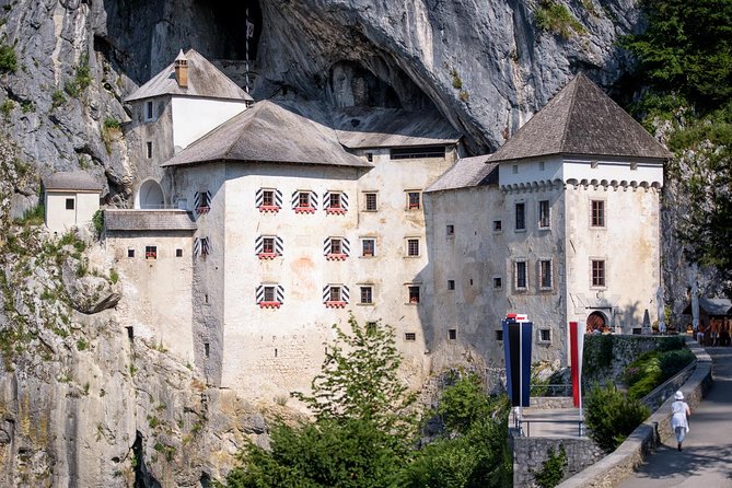 Postojna Cave & Photostop Predjama castle - Group Tour from Koper - Who will enjoy this Koper shore trip?