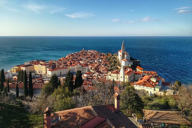Postojna cave, Predjama castle and Piran tour from Ljubljana - Why this day trip works so well
