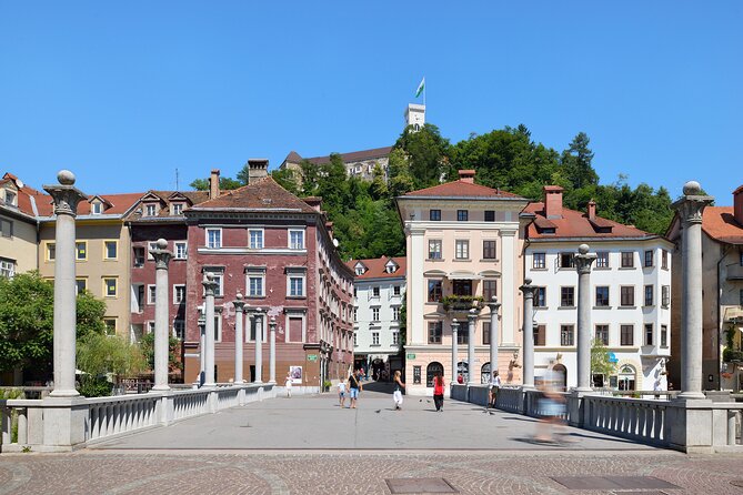Private 3 hours walking Guided Immersion tour through Ljubljana - The National and University Library in five minutes