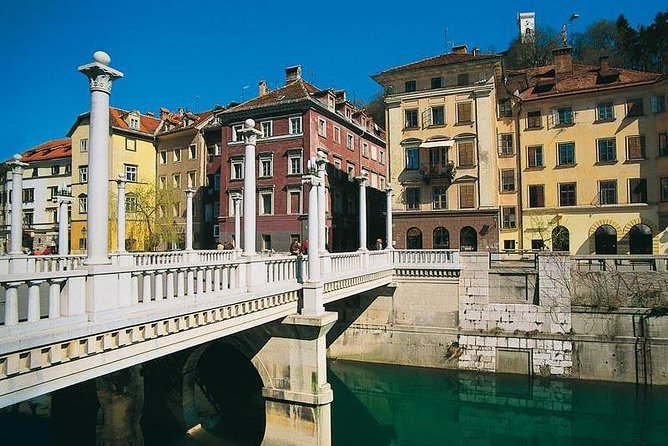 Private city tour of Ljubljana. 2 hours with a friendly and fun local guide. - Why This Short Ljubljana Walk Works
