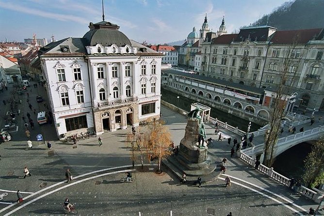 Private city tour of Ljubljana. 4 hours with a friendly and fun local guide. - Plečnik, Congress Square, and national identity