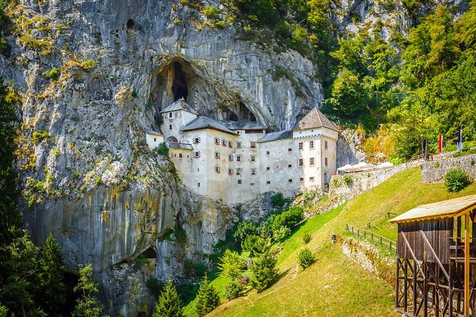 Private Postojna Cave & Predjama Castle Tour from Ljubljana - What the mixed service feedback means for you