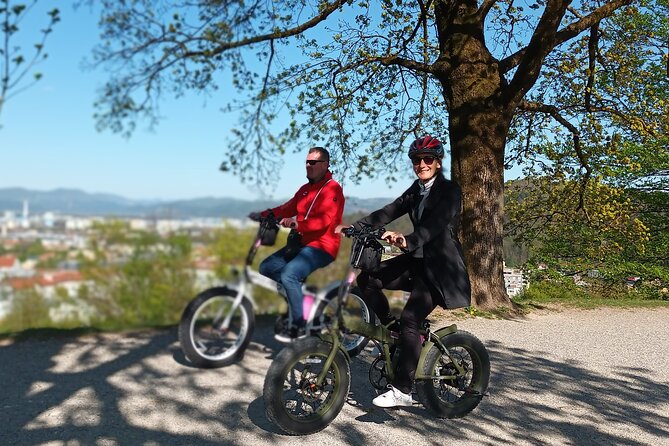 Rent Electric Bike - Choosing a three-hour route in Ljubljana