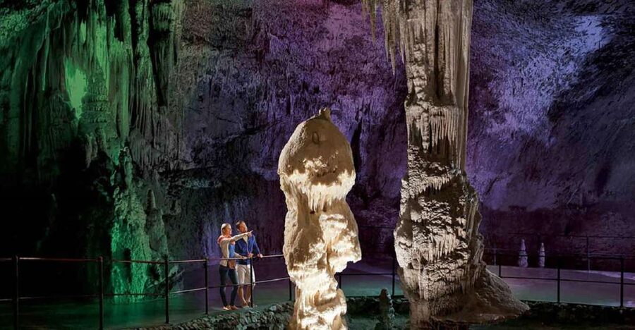 Rijeka: Postojna Cave and Predjama Castle - What you see beneath the ground
