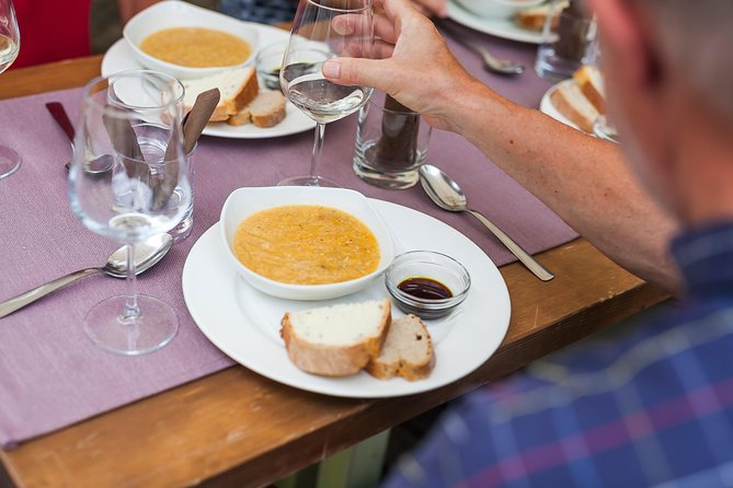 Slovenian culinary experience in Ljubljana - small group - tour - A food tour that also gets you oriented