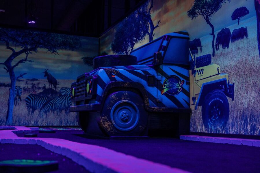 Woop! Glow golf: Ljubljana Btc City - The glow is the main attraction