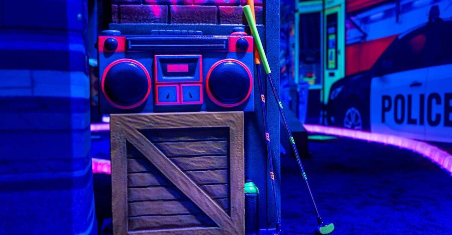 Woop! Glow Golf: Maribor - Entering Maribor’s Glow Golf World